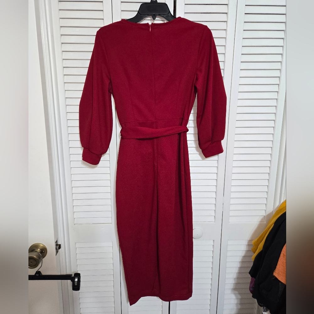 Elegant Women's S Burgundy V-Neck Dress - Picture 7 of 12